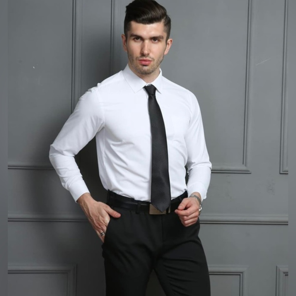 NEW Men’s White Dress Shirt Business Clean Look Size XL 35% Cotton 65% Polyester